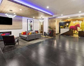 La Quinta Inn & Suites by Wyndham El Paso East Loop-375