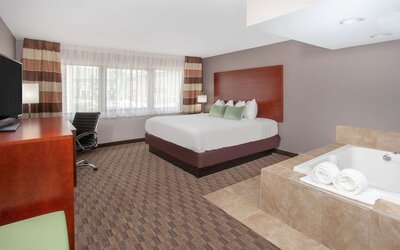 Wyndham Garden Fort Wayne