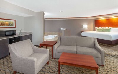 Wyndham Garden Fort Wayne