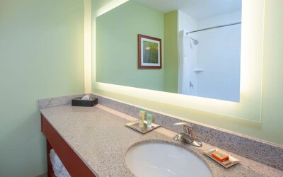 Wyndham Garden Fort Wayne