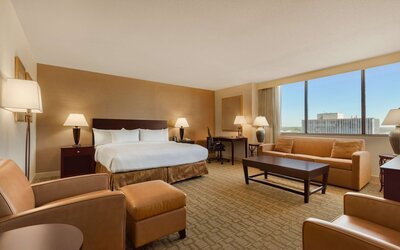 Hilton Fort Wayne at the Grand Wayne Convention Center