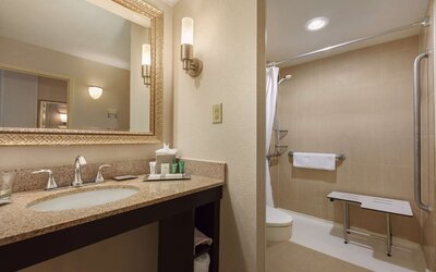 Hilton Fort Wayne at the Grand Wayne Convention Center