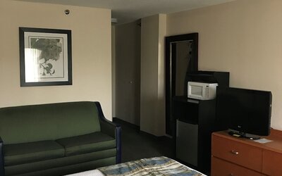 Capital Plaza Hotel