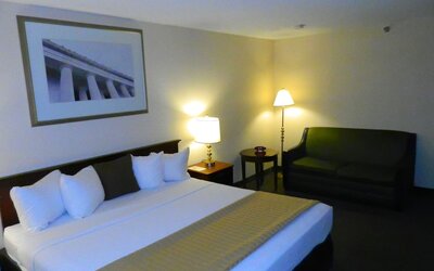 Capital Plaza Hotel