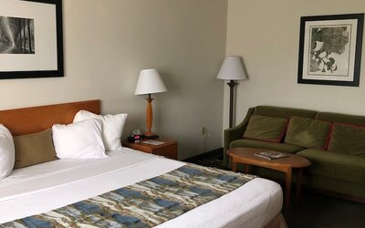 Capital Plaza Hotel
