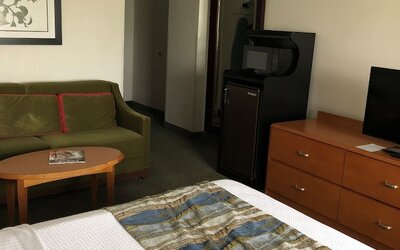 Capital Plaza Hotel