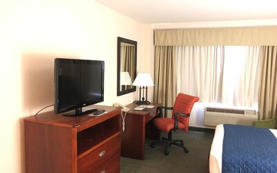 Capital Plaza Hotel