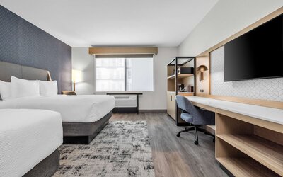 La Quinta Inn & Suites by Wyndham San Jose Airport-Downtown