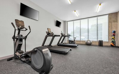 La Quinta Inn & Suites by Wyndham San Jose Airport-Downtown