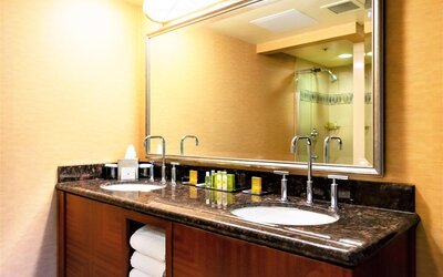 DoubleTree by Hilton San Jose