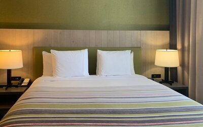 Country Inn & Suites by Radisson, San Jose International Airport, CA