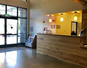 Country Inn & Suites by Radisson, San Jose International Airport, CA