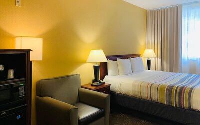 Country Inn & Suites by Radisson, San Jose International Airport, CA