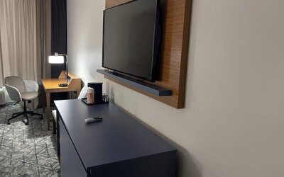 Country Inn & Suites by Radisson, San Jose International Airport, CA