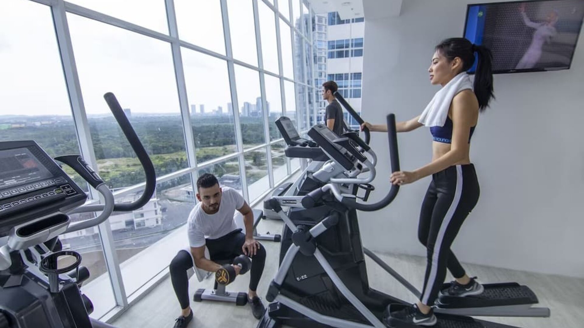 Fitness center at Fraser Place Puteri Harbour.