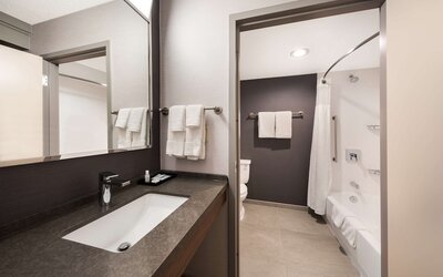 Deluxe Room, 2 Queen Beds