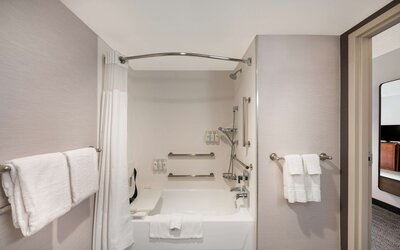 Sonesta Select San Jose Airport