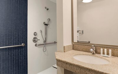 Fairfield Inn & Suites by Marriott San Jose Airport