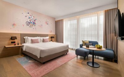 Day use room with natural light at Capri By Fraser Bukit Bintang.