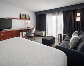 Courtyard by Marriott Pleasanton