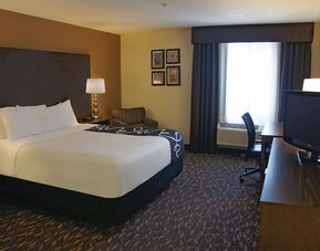 La Quinta Inn & Suites by Wyndham Oakland - Hayward