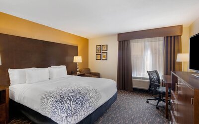 La Quinta Inn & Suites by Wyndham Oakland - Hayward