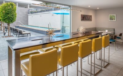 Hotel Lucent