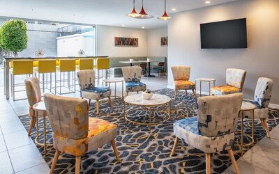 Hotel Lucent