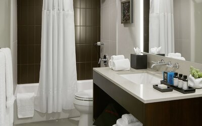 Hotel Lucent