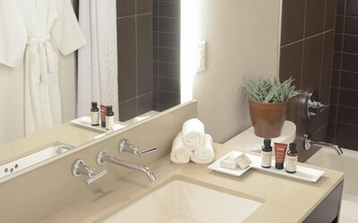 Hotel Lucent