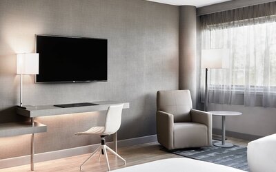Room, 1 King Bed, City View - Breakfast for 2