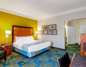 La Quinta Inn & Suites by Wyndham Fremont / Silicon Valley