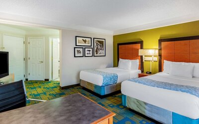 La Quinta Inn & Suites by Wyndham Fremont / Silicon Valley