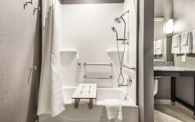 Suite, 2 Queen Beds - Breakfast for 2