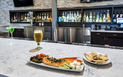Holiday Inn & Suites Silicon Valley - Milpitas by IHG