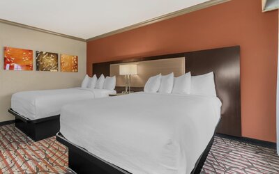 Best Western Plus Brookside Inn