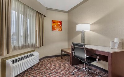 Best Western Plus Brookside Inn