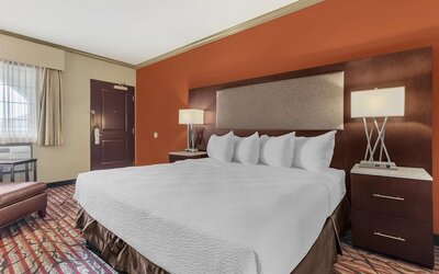 Best Western Plus Brookside Inn