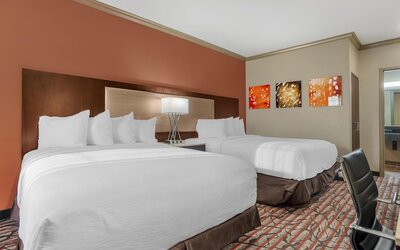 Best Western Plus Brookside Inn