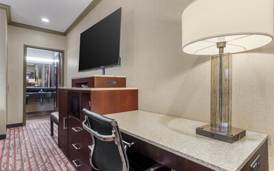 Best Western Plus Brookside Inn