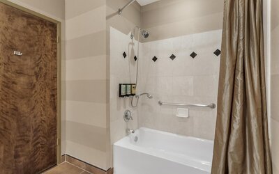 Best Western Plus Brookside Inn