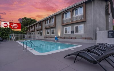 Best Western Plus Brookside Inn