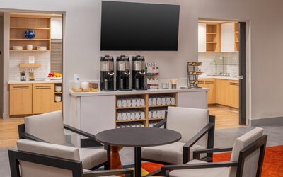Hyatt House Fresno Campus Pointe