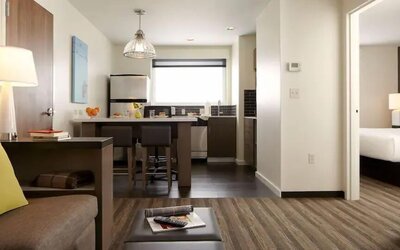 Hyatt House Fresno Campus Pointe