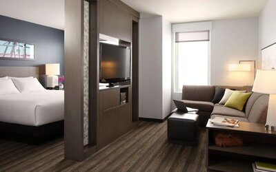 Hyatt House Fresno Campus Pointe