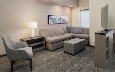 Hyatt House Fresno Campus Pointe