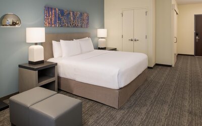 Hyatt House Fresno Campus Pointe