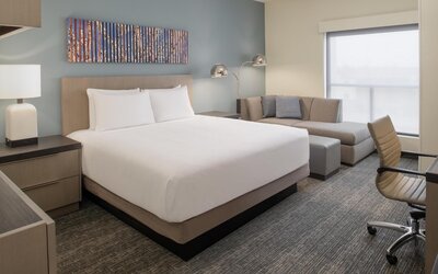 Hyatt House Fresno Campus Pointe