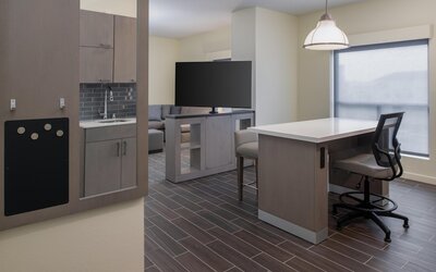 Hyatt House Fresno Campus Pointe