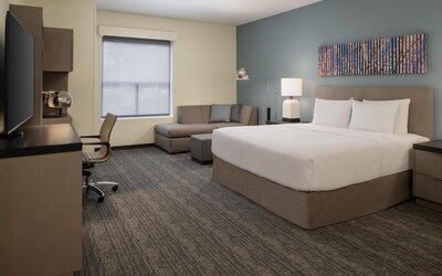 Hyatt House Fresno Campus Pointe